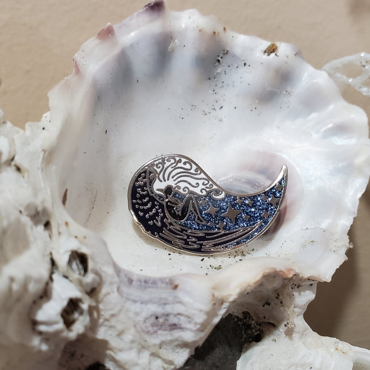 Ascended Evie - Celestial Pin (Ltd. edition 200)