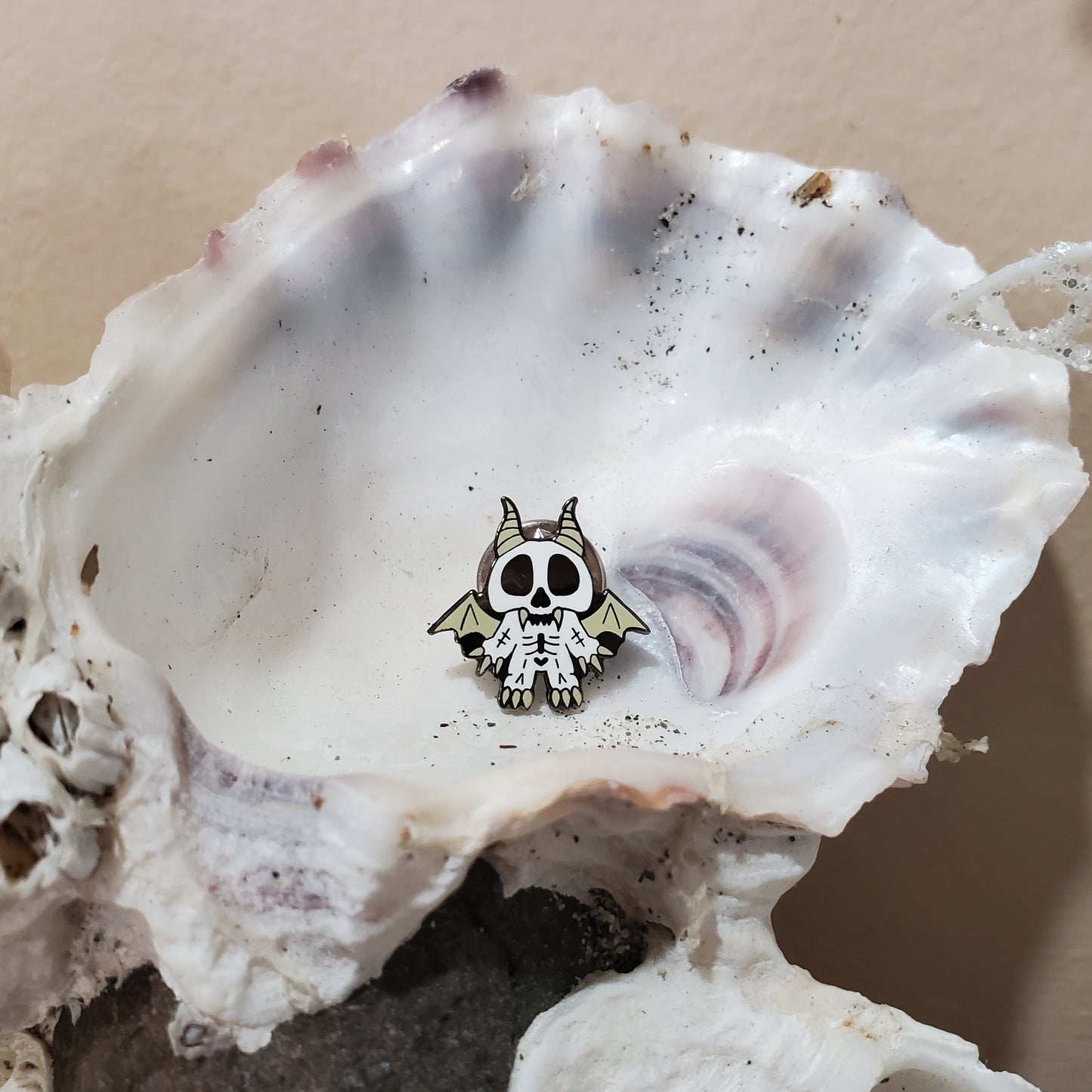 Skelly Derpy Dragon Pin