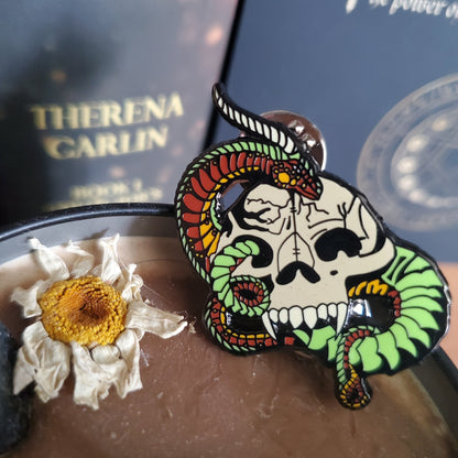 Skull dragon pin