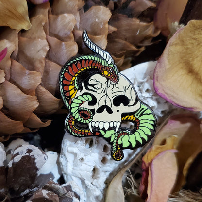 Skull dragon pin